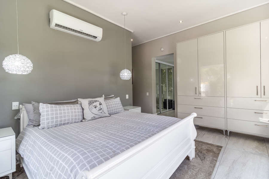 4 Bedroom Property for Sale in Pearl Valley at Val de Vie Western Cape